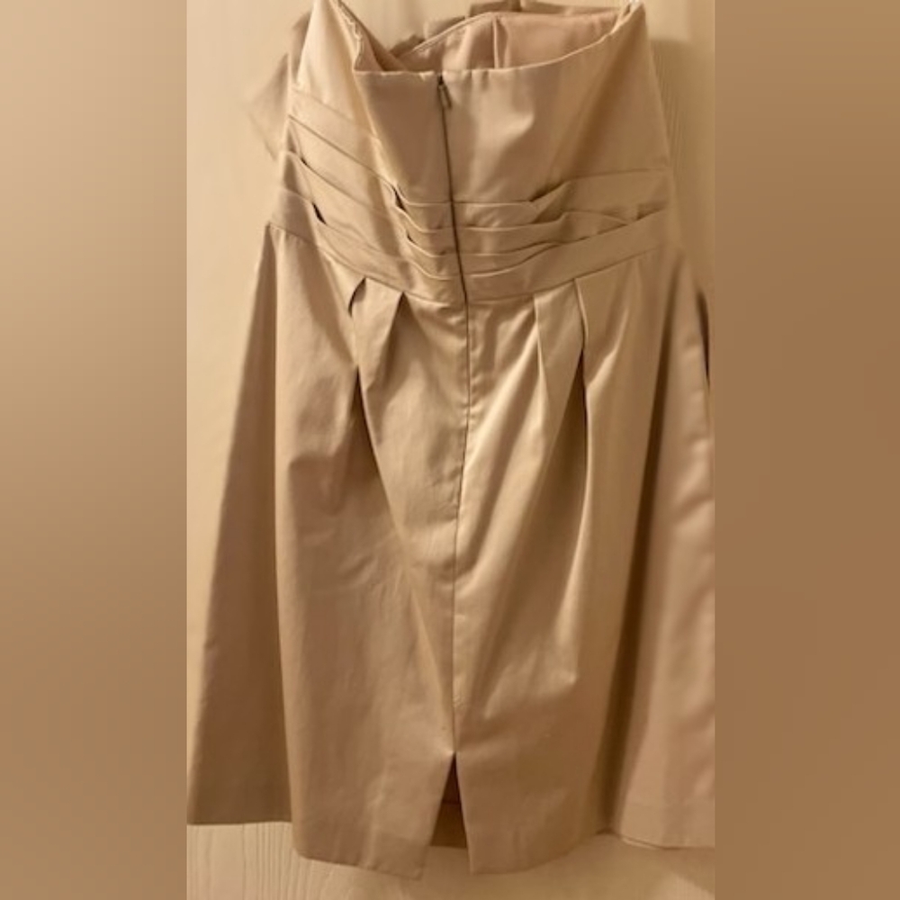 Dress - Picture 2 of 2